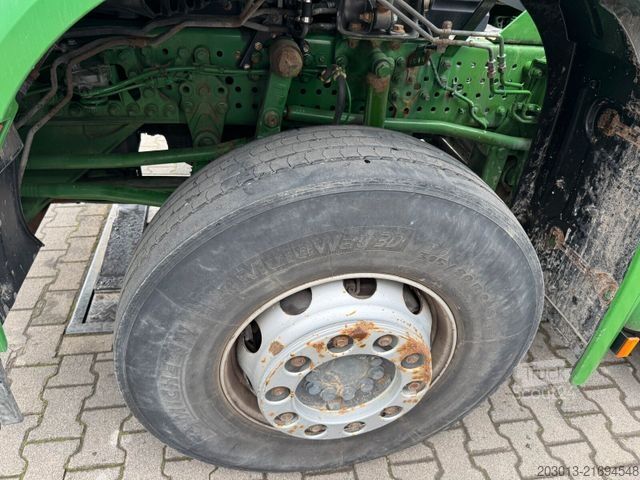 Betonomieszarka MERCEDES-BENZ AROCS 3240 8x4 Betonmischer Liebherr 9 m³