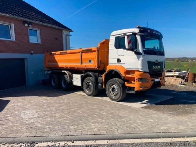 Three-sided tipper truck MAN TGS 35.510 8x4 BB Kipper Meiller Bordmatic *AHK