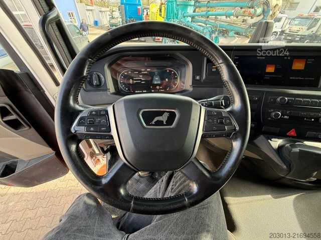 Tipper truck MAN TGS 35.510 8x4 BB Kipper Meiller Bordmatic *AHK