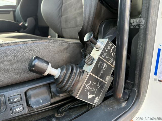 Tipper truck MAN TGS 35.510 8x4 BB Kipper Meiller Bordmatic *AHK