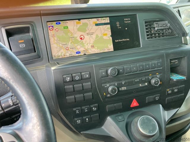 Tipper truck MAN TGS 35.510 8x4 BB Kipper Meiller Bordmatic *AHK