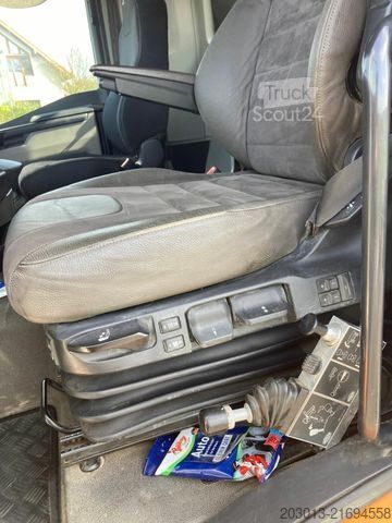 Tipper truck MAN TGS 35.510 8x4 BB Kipper Meiller Bordmatic *AHK