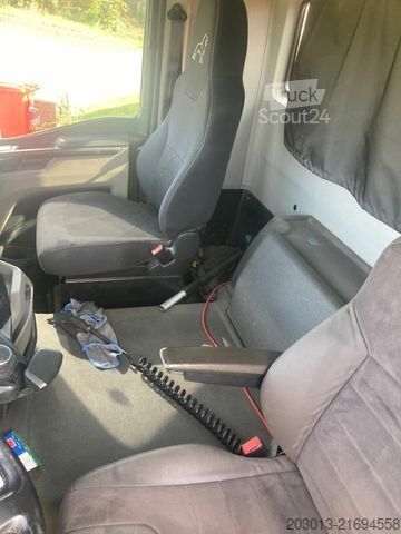 Tipper truck MAN TGS 35.510 8x4 BB Kipper Meiller Bordmatic *AHK