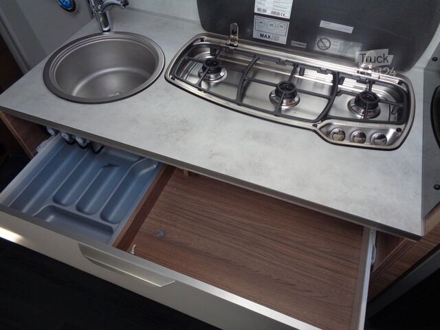 Τροχόσπιτο KNAUS Sport 500 KD