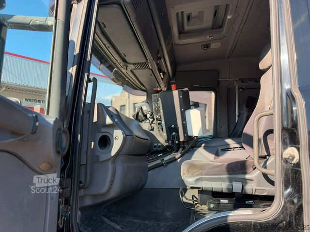 Gatusopmaskin SCANIA P94 GB 4x2 NA 230 Kehrmaschine
