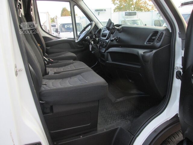 Autoutilitară frigorifică IVECO 35 C16*CarrierKühlkoffer*Fleischbahn*Euro6*Klima