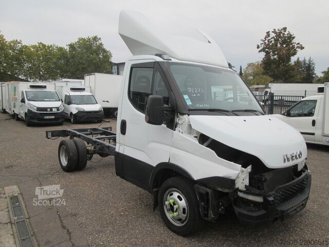 Шасси фургона IVECO 35 C13*Fahrgestell*