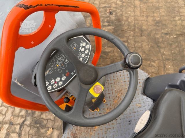 Enkeltromle-valse HAMM HD12VV / 2012 BJ / 1.369 H / 2.695 KG