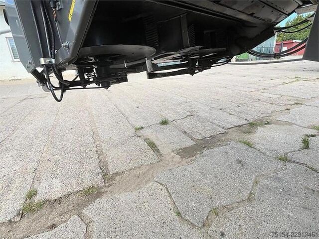 θεριζοαλωνιστική μηχανή CLAAS Lexion 600 TT