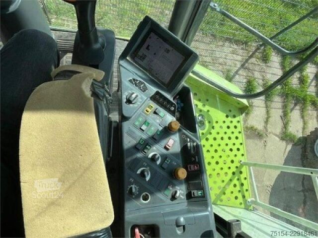 θεριζοαλωνιστική μηχανή CLAAS Lexion 600 TT