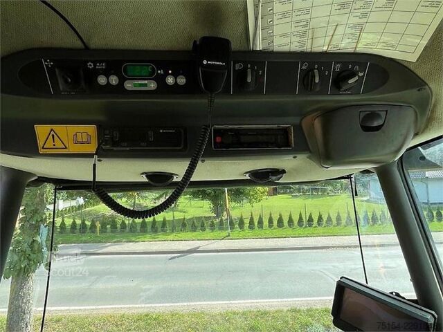 θεριζοαλωνιστική μηχανή CLAAS Lexion 600 TT
