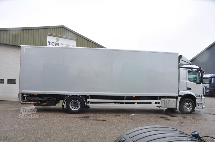 Kofer Mercedes-Benz Antos 2135 4X2 2018 BOX 9m + HEATING