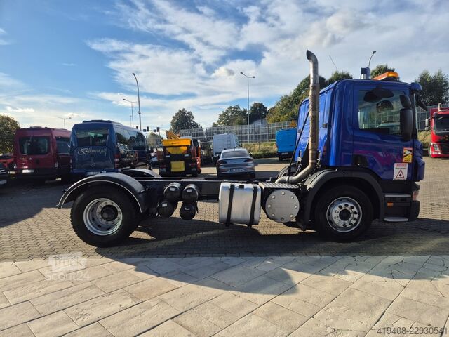 Šasija sa taksijem Scania P280 4x2 DB - FRAME - PTO