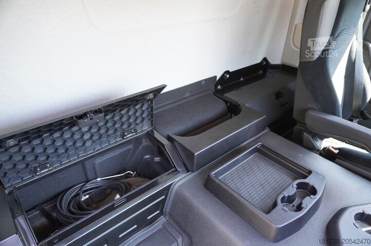 Nástavba s septikem Mercedes-Benz Actros 18.35 LS/ NEW septic tank 08.2025