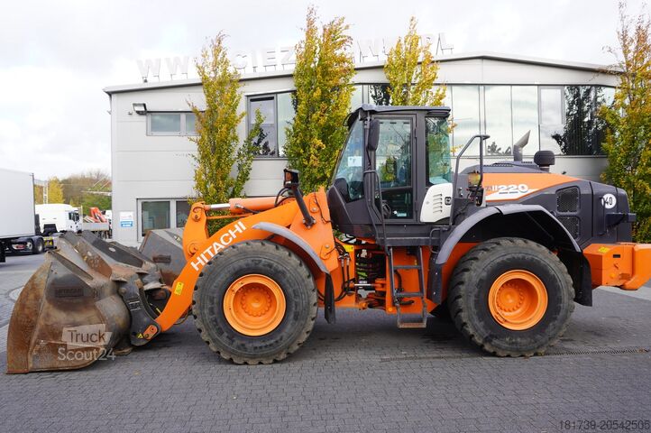 Artikulētais iekrāvējs Hitachi ZW220 articulated loader / 2 buckets