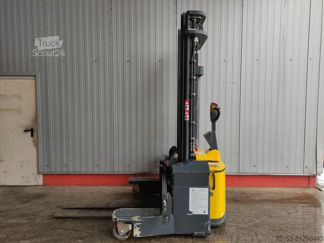 Palettenstapler Combilift Combi WR4 / 4-Wege