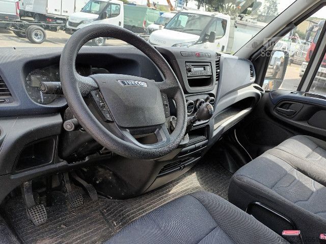 De Ruyter Trucks B.V. De Ruyter Trucks B.V. De Ruyter Trucks B.V.