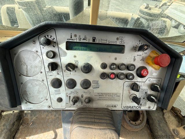 مدحلة أسطوانة واحدة HAMM DV 08 Super Walze 12 Ton *Vibrator *Streuer