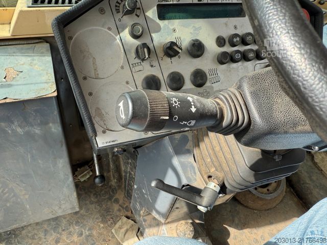 مدحلة أسطوانة واحدة HAMM DV 08 Super Walze 12 Ton *Vibrator *Streuer