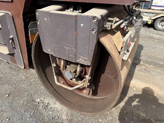 مدحلة أسطوانة واحدة HAMM DV 08 Super Walze 12 Ton *Vibrator *Streuer