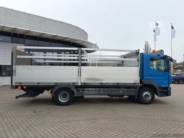 Planbil med presenning MERCEDES-BENZ Atego 1524 L