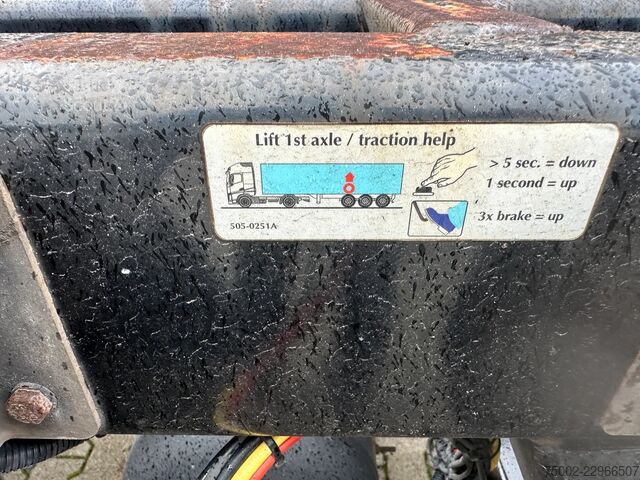 Konttikuljetukset D-TEC FLEXITRAILER TRACTION / ADR / SAF + discbrakes ...