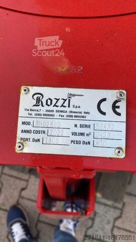 Camión para usos especiales  POLIPO MARCA ROZZI A 6 PALE PIU ROTORE ROZZI