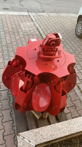 Camión para usos especiales  POLIPO MARCA ROZZI A 6 PALE PIU ROTORE ROZZI