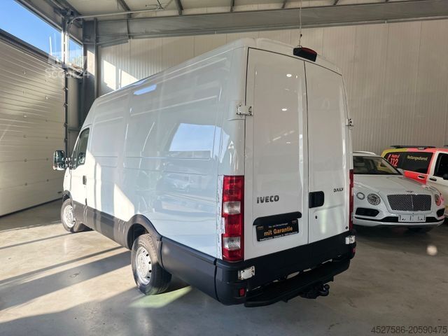 Bestelwagen met verhoogd dak IVECO Daily 2.3L HOCH&LANG*KLIMA*TÜV 05/27*AHK*EURO5