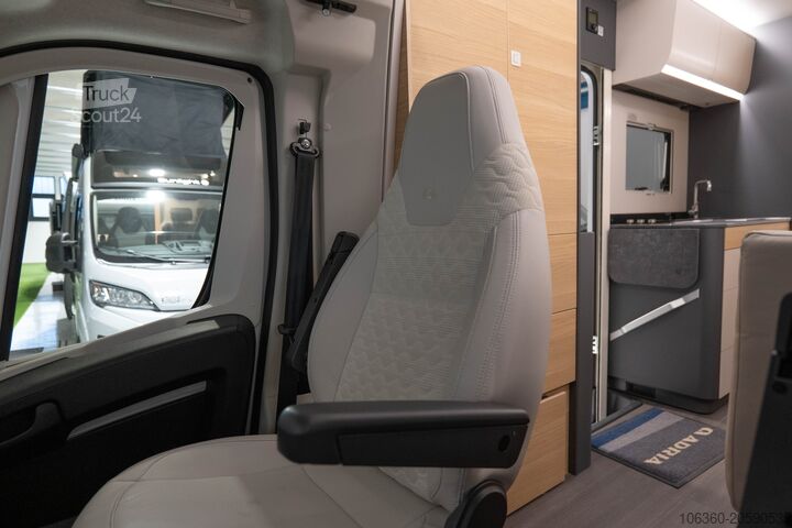 ADRIA CORAL XL AXESS 600 DP - SPEED EDITION MANSARDATO BRUGT ADRIA CORAL XL AXESS 600 DP - SPEED EDITION