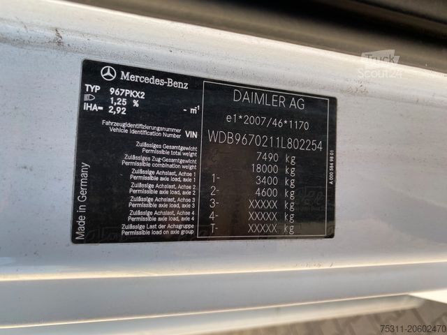 Skriňová dodávka MERCEDES-BENZ 818 Atego| BÄR-LBW 1,00to*3x Sitze*AHK*Kamera*AC