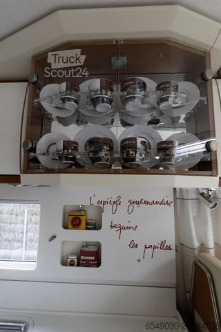 Ενσωματωμένο αυτοκινούμενο τροχόσπιτο IVECO EUROCARGO