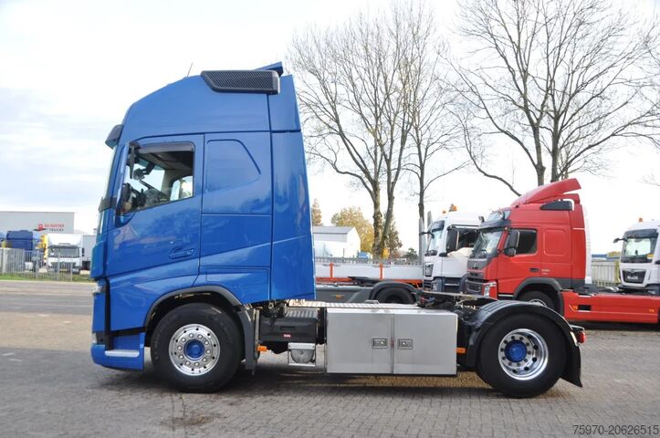 Gevaarlijke stoffen Volvo FH 420 4X2 ADR EX/II FL OX AT PTO+COMPRESSOR iP...