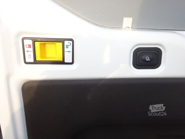 Dobozos furgon FORD Transit Kasten 350 L3H2 Trend 130PS Express-Line