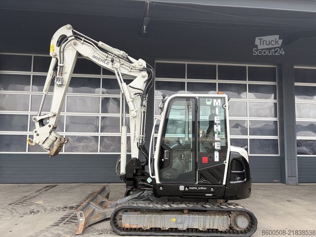 Minirýpadlo Takeuchi TB370