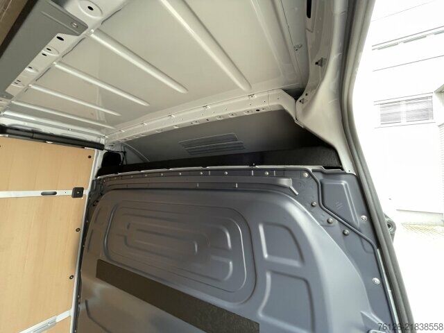 Панельний фургон Mercedes-Benz Sprinter 315 CDI HD L3H2 PRO+NAVI+AUTOM.+AHK+LEDBC
