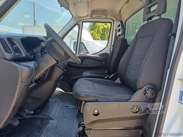 Fourgon isotherme frigorifique IVECO DAILY 35S13