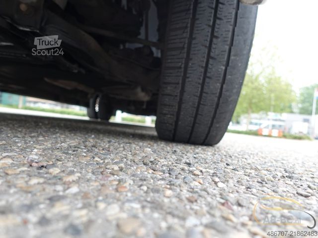 Autocarro de turismo MERCEDES-BENZ Unvi Sprinter 516, 21 Sitze, Euro 6