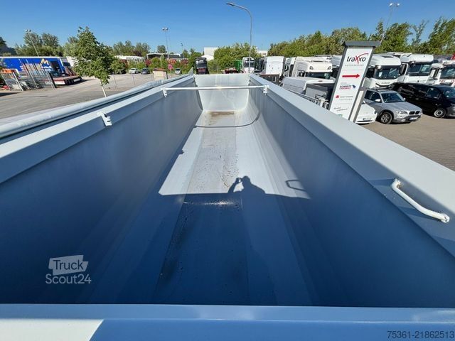 Tippsemitrailer SCHMITZ CARGOBULL SKI S3D 24 SL 8.2 Stahlrund 31,9 m3 Liftachse