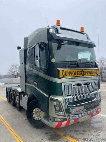 Standart traktör üni̇tesi̇ Volvo FH16 750 8x4 PUSHER