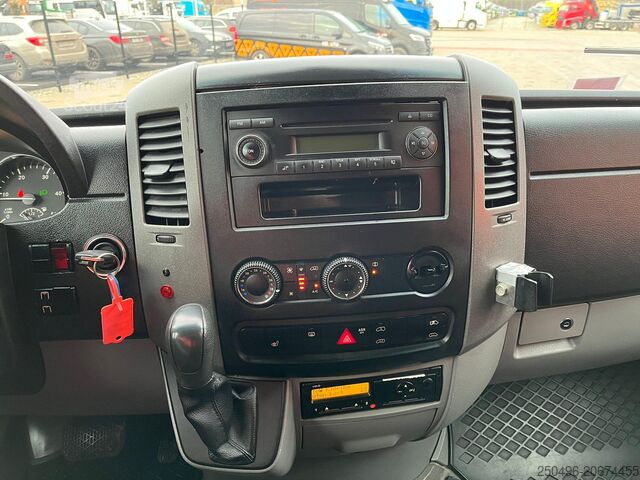 Мікроавтобус Mercedes-Benz Sprinter 316 CDI 13+1 SEATS / DRIVER AC