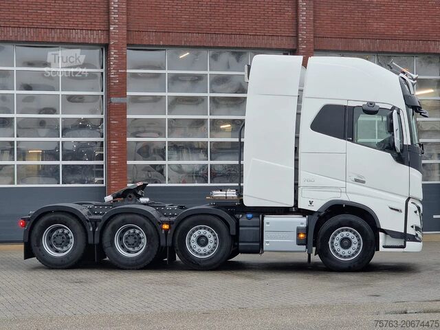 Велике навантаження Volvo FH 16.780 8x4*4 Globetrotter XL - 235T GCW - Ne...