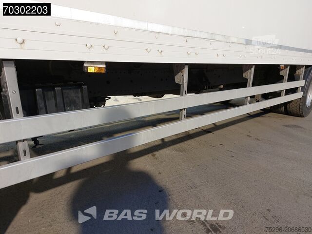 Kovček DAF CF 250 4X2 19tonner Automatic 2000kg Ladebordwa...