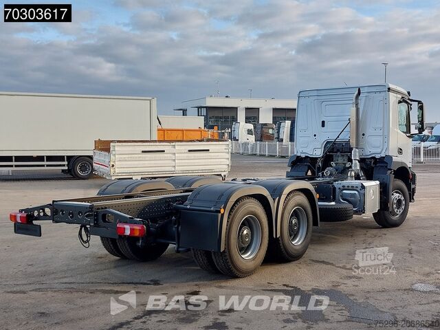 Alváz vezetőfülkével Mercedes Arocs 3340 6X4 NEW EURO 5 Chassis Steel Suspens...