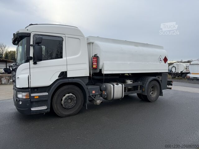 Truck with tank body SCANIA P380 Tankwagen Senning Obenbefüllung