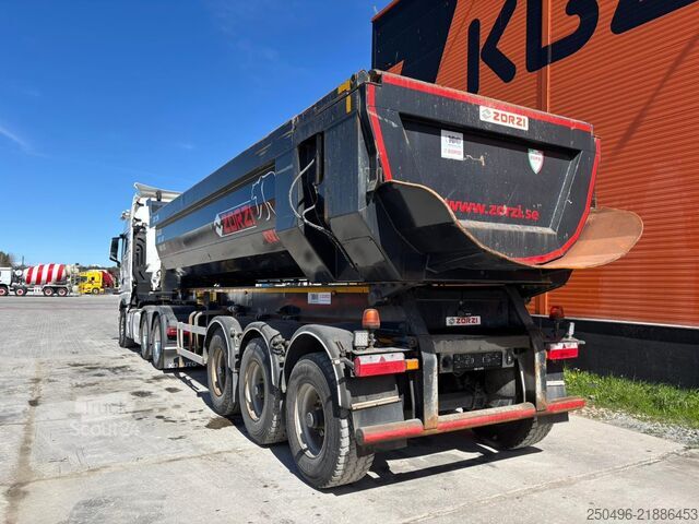 Pašizgāzējs ZORZI 36 SPRS BOX L=8355 mm / MOVABLE AXLES