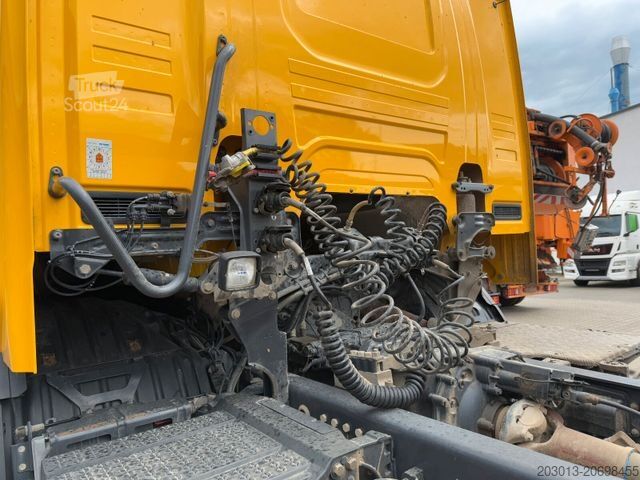 Standartinis vilkikas SCANIA G450 XT 4x4 Euro 6 SZM Kipphydraulik Blatt/ Luft