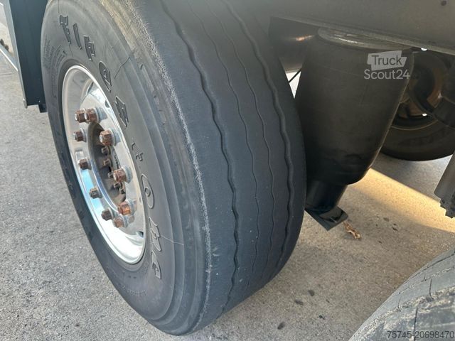 Kjølesemi SCHMITZ CARGOBULL SKO 24L * DOPPELSTOCK * LIFT * NUR 4.740H * ALU*