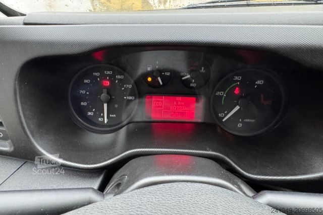 Furgoneta pick-up IVECO 35S13 Daily