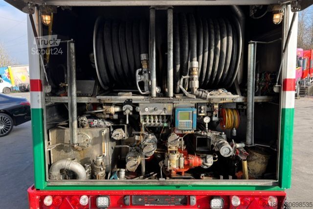 شبه مقطورة صهريج SCHWARZMÜLLER Tank 32'770L 3 Kammern